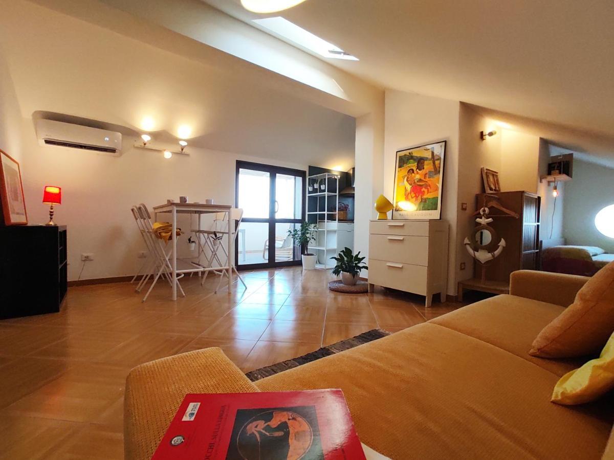 Rita'S Apt&Rooms Noto Bagian luar foto